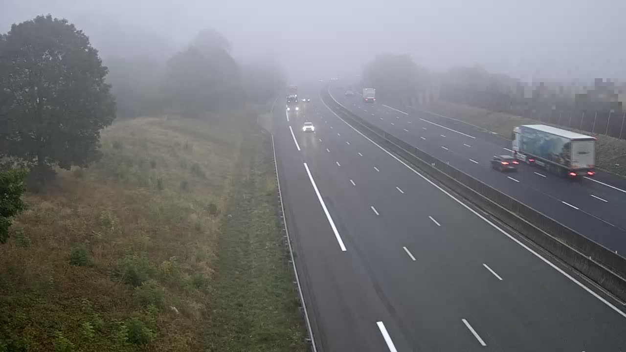 Charnay-lès-Mâcon › Nord-est: Autoroute du Soleil