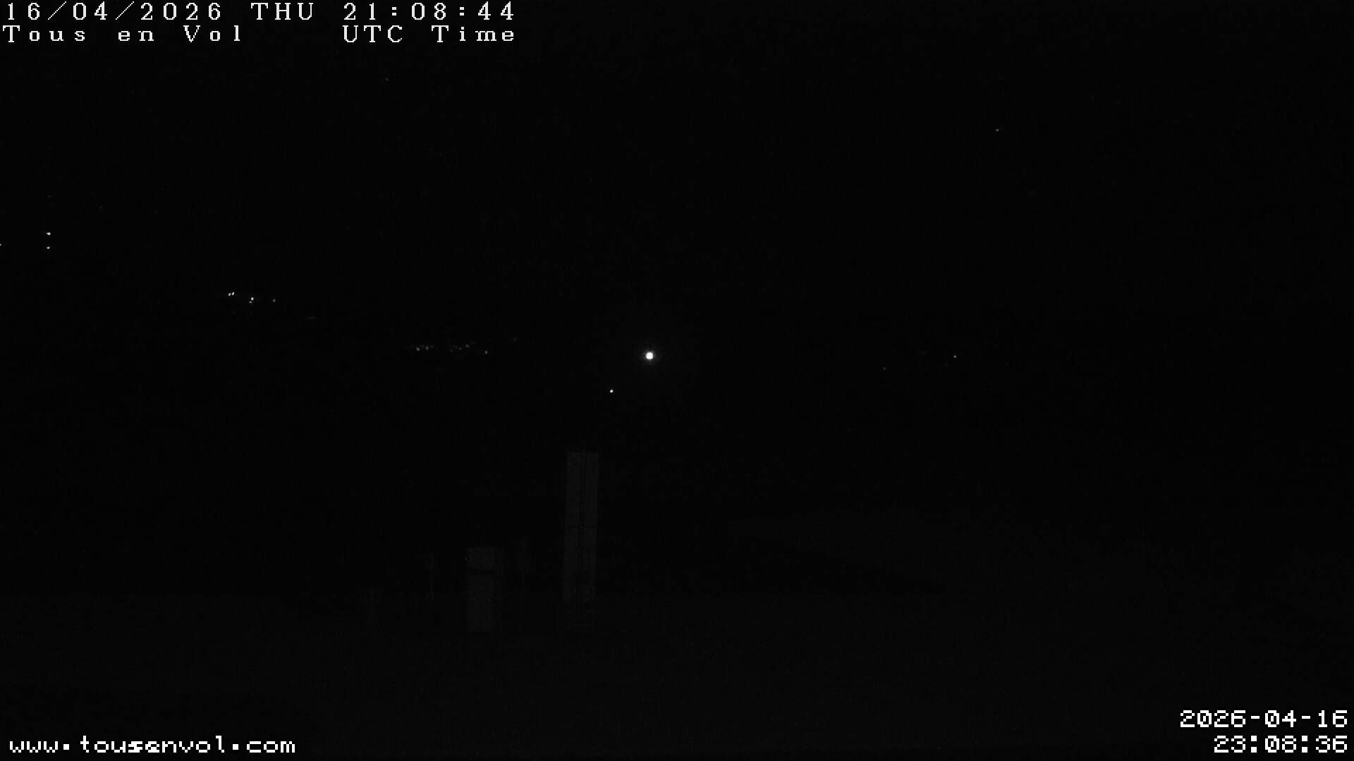 Charnay-lès-Mâcon › Ouest: Bourgogne-Franche-Comté, France: Runway 17/35