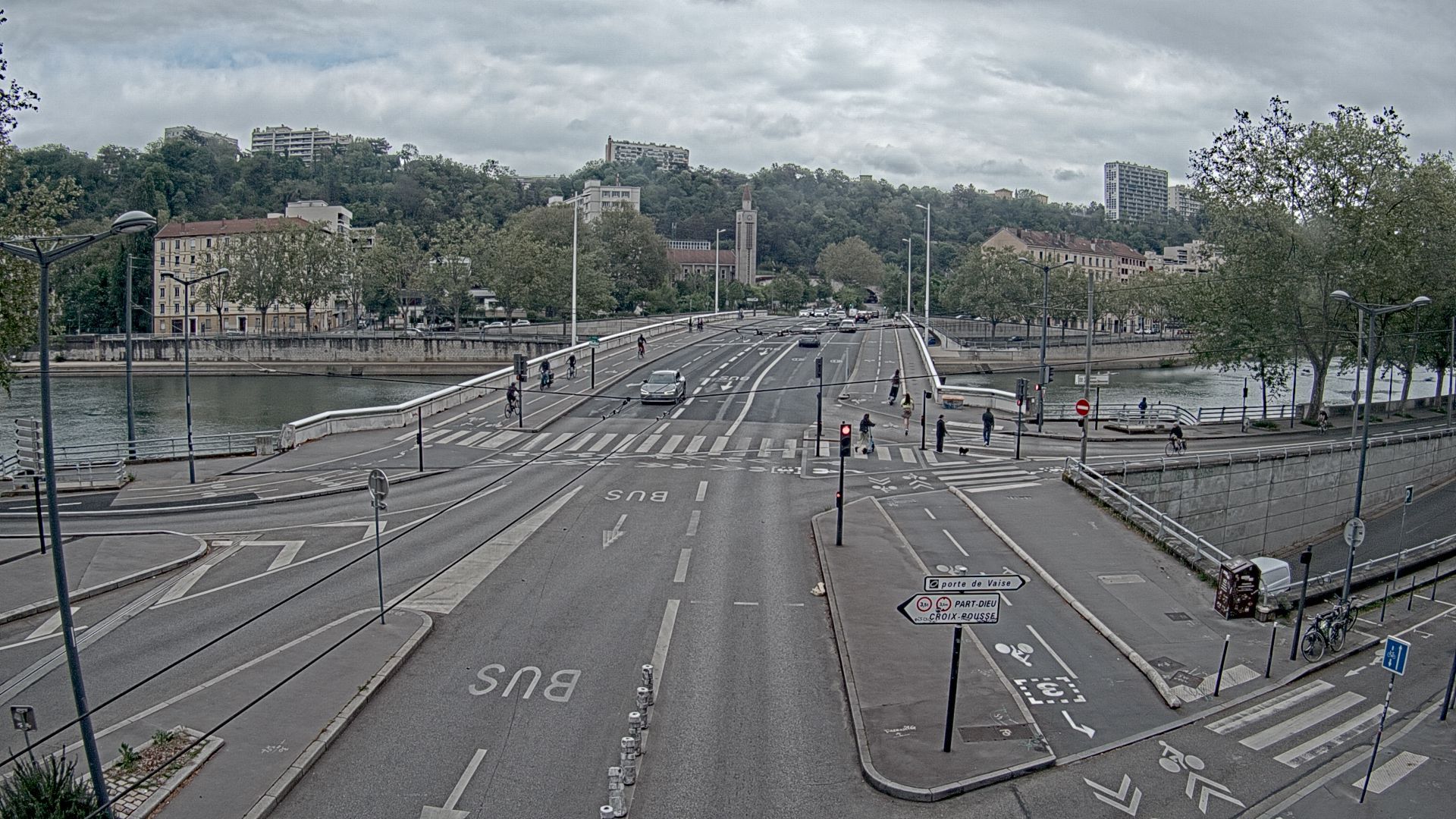 Lyon › Est: Pont Georges Clemenceau