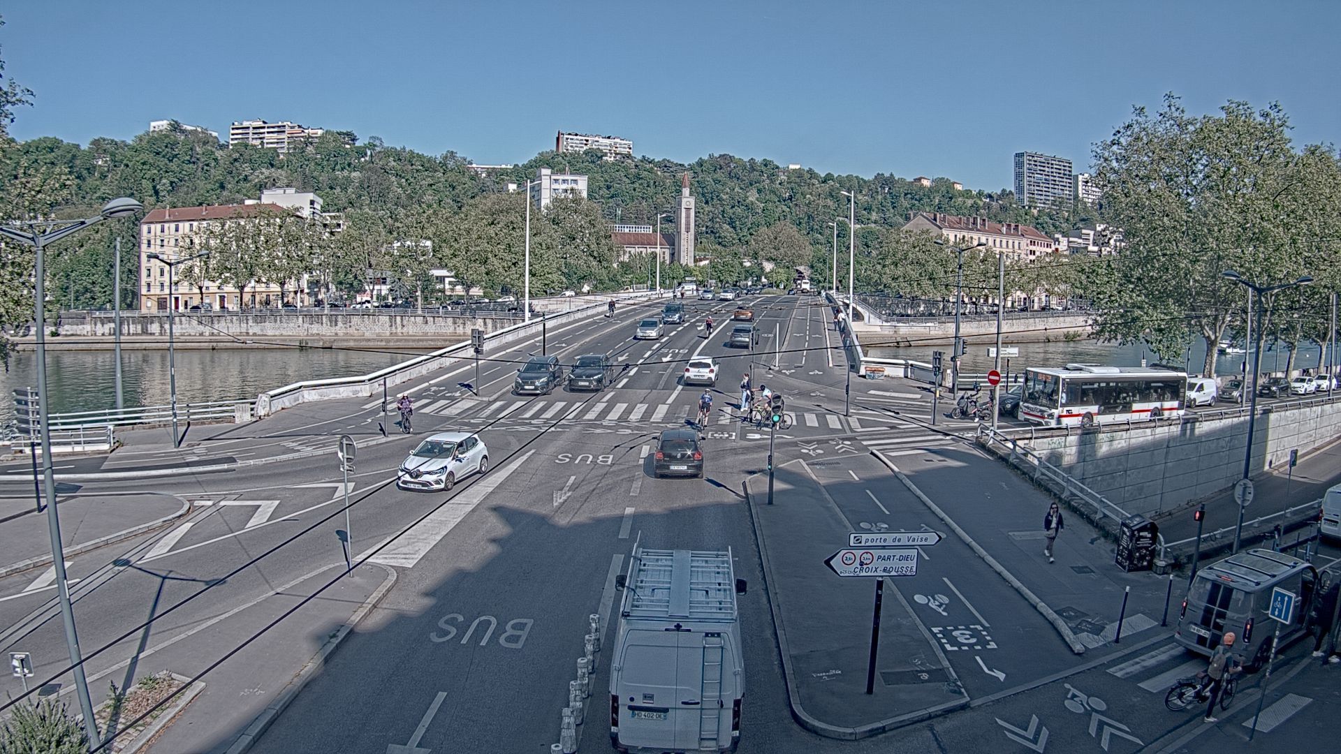 Lyon › Est: Pont Georges Clemenceau
