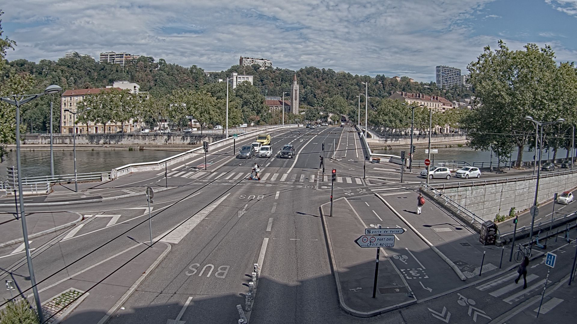 Lyon › Est: Pont Georges Clemenceau