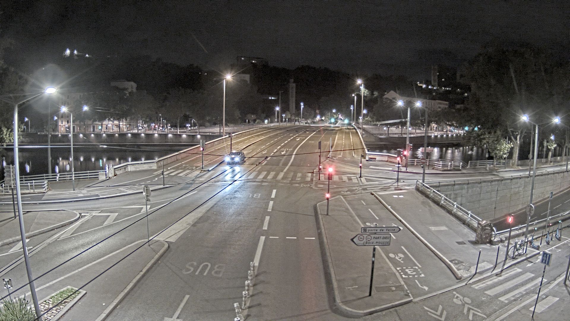 Lyon › Est: Pont Georges Clemenceau
