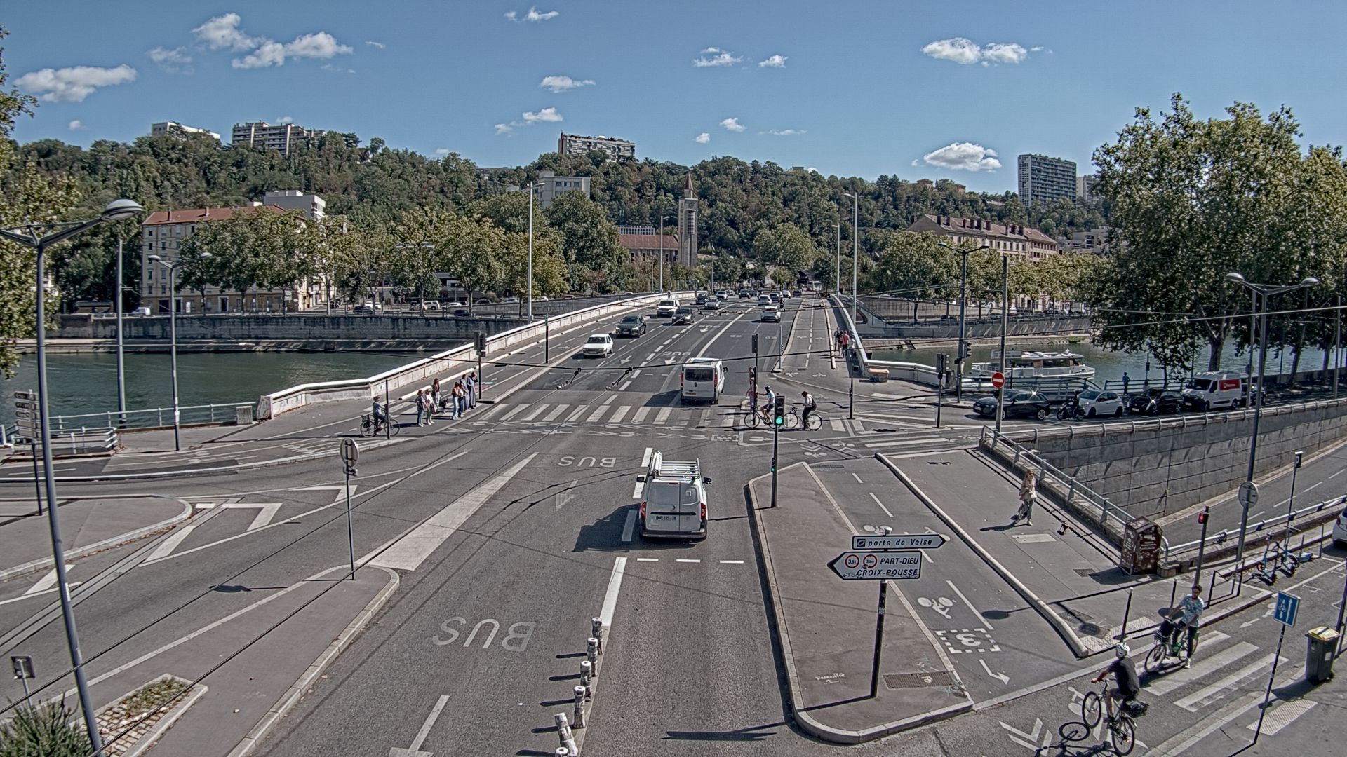 Lyon › Est: Pont Georges Clemenceau