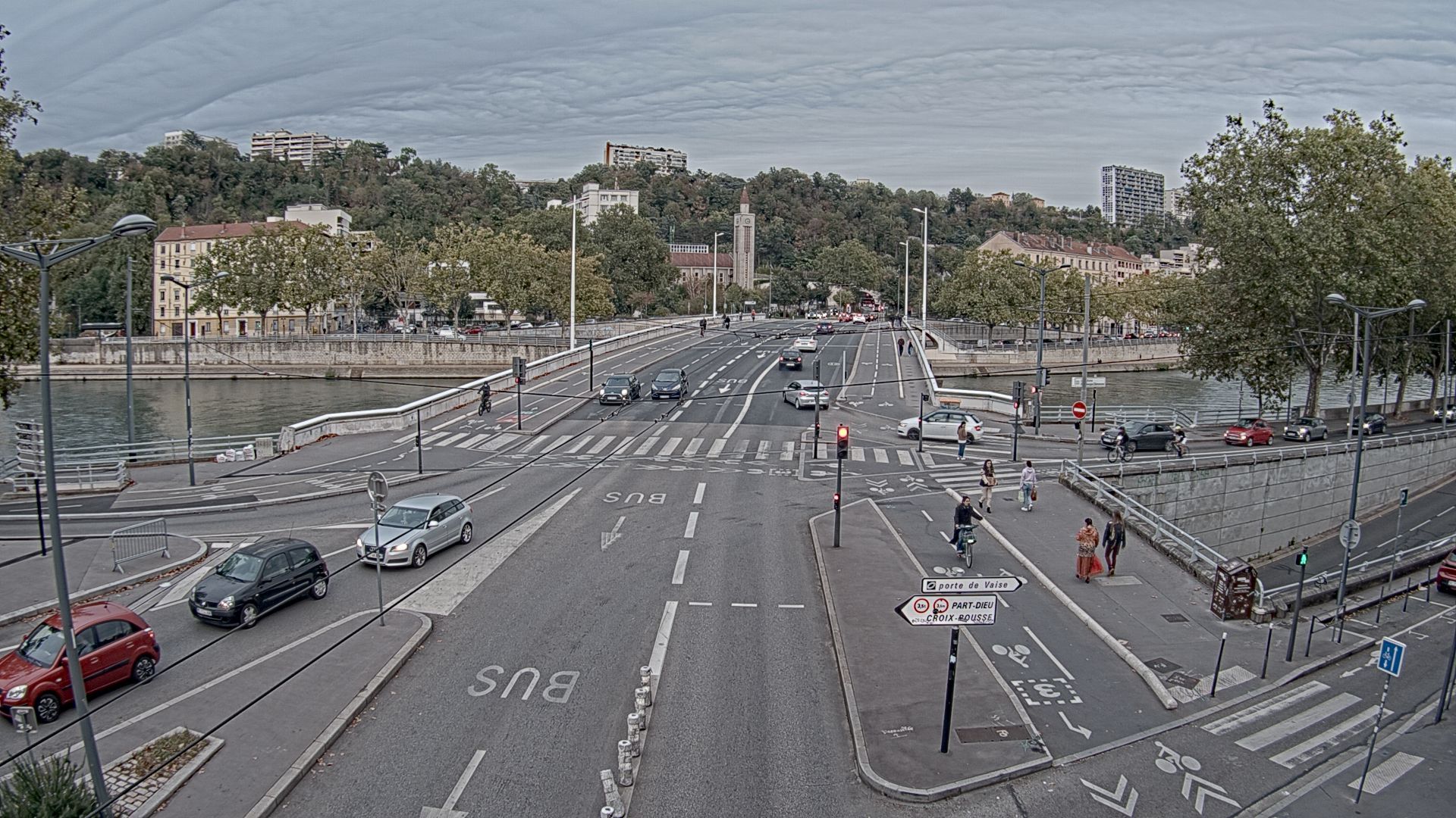 Lyon › Est: Pont Georges Clemenceau