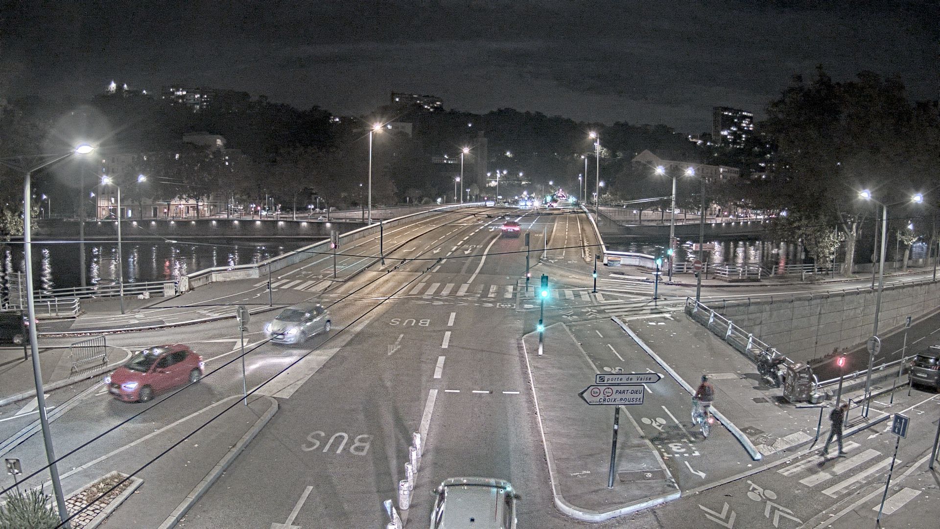 Lyon › Est: Pont Georges Clemenceau