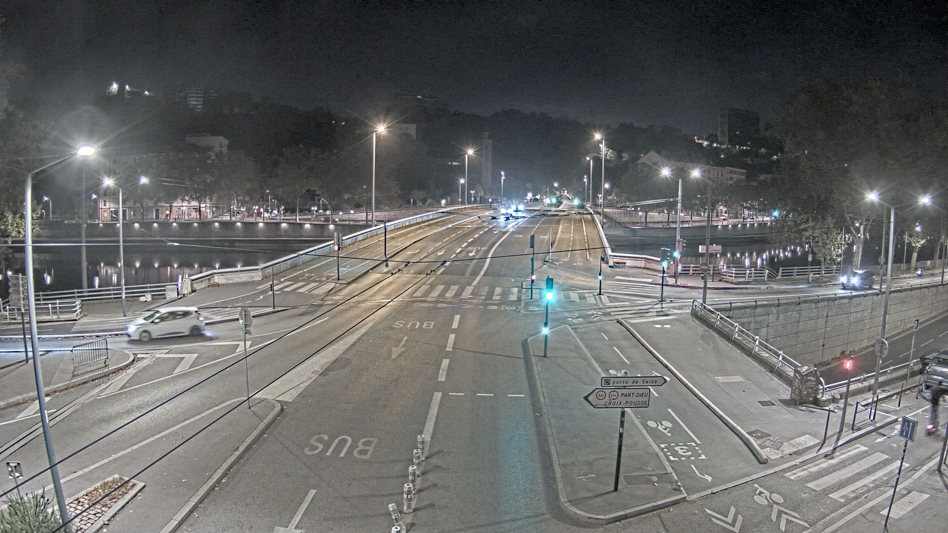 Lyon › Est: Pont Georges Clemenceau