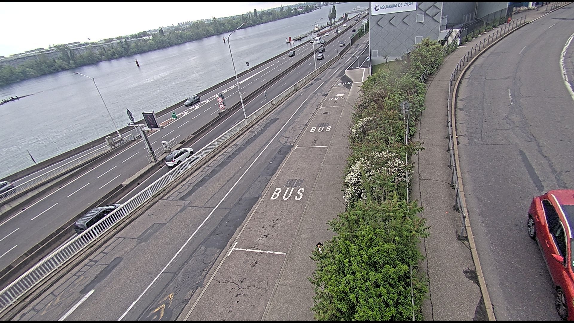 La Mulatière › Sud-est: Place du Général Leclerc