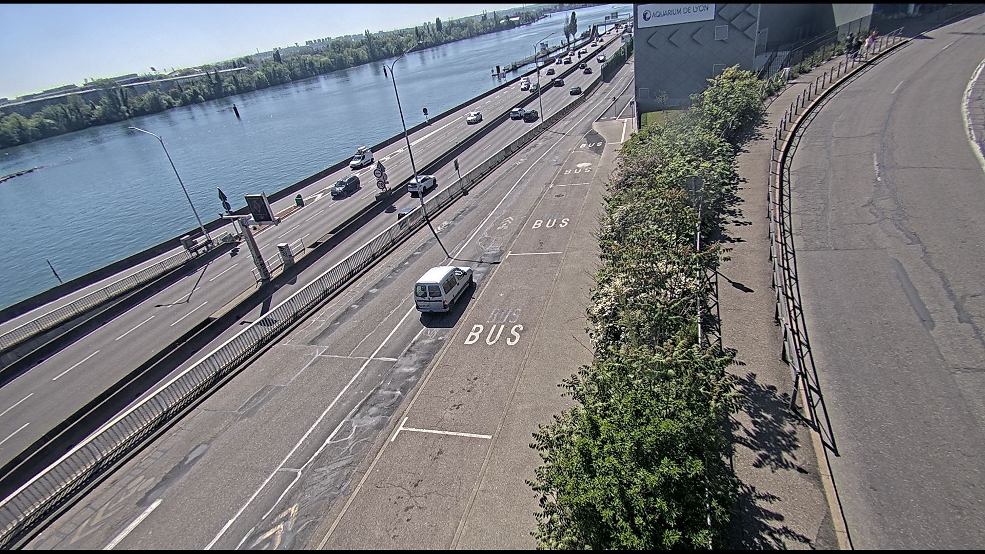 La Mulatière › Sud-est: Place du Général Leclerc