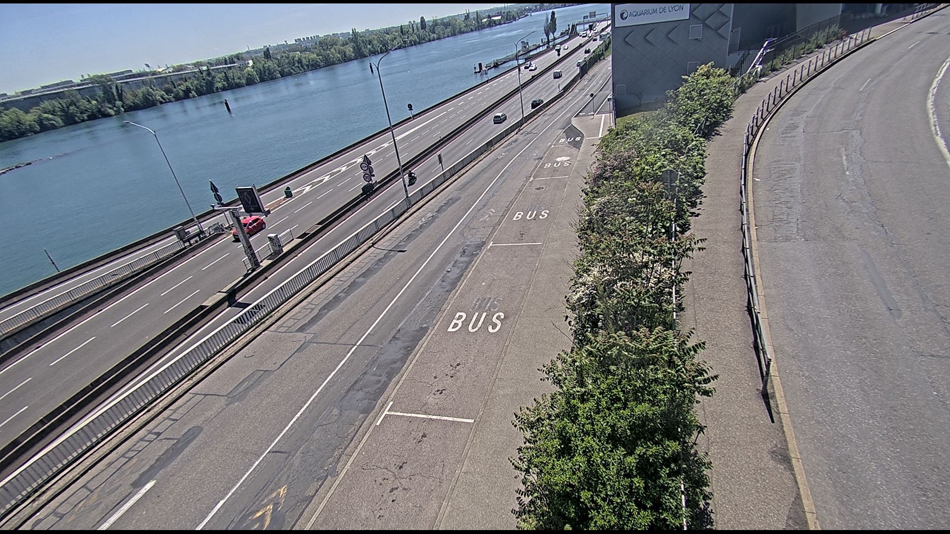 La Mulatière › Sud-est: Place du Général Leclerc