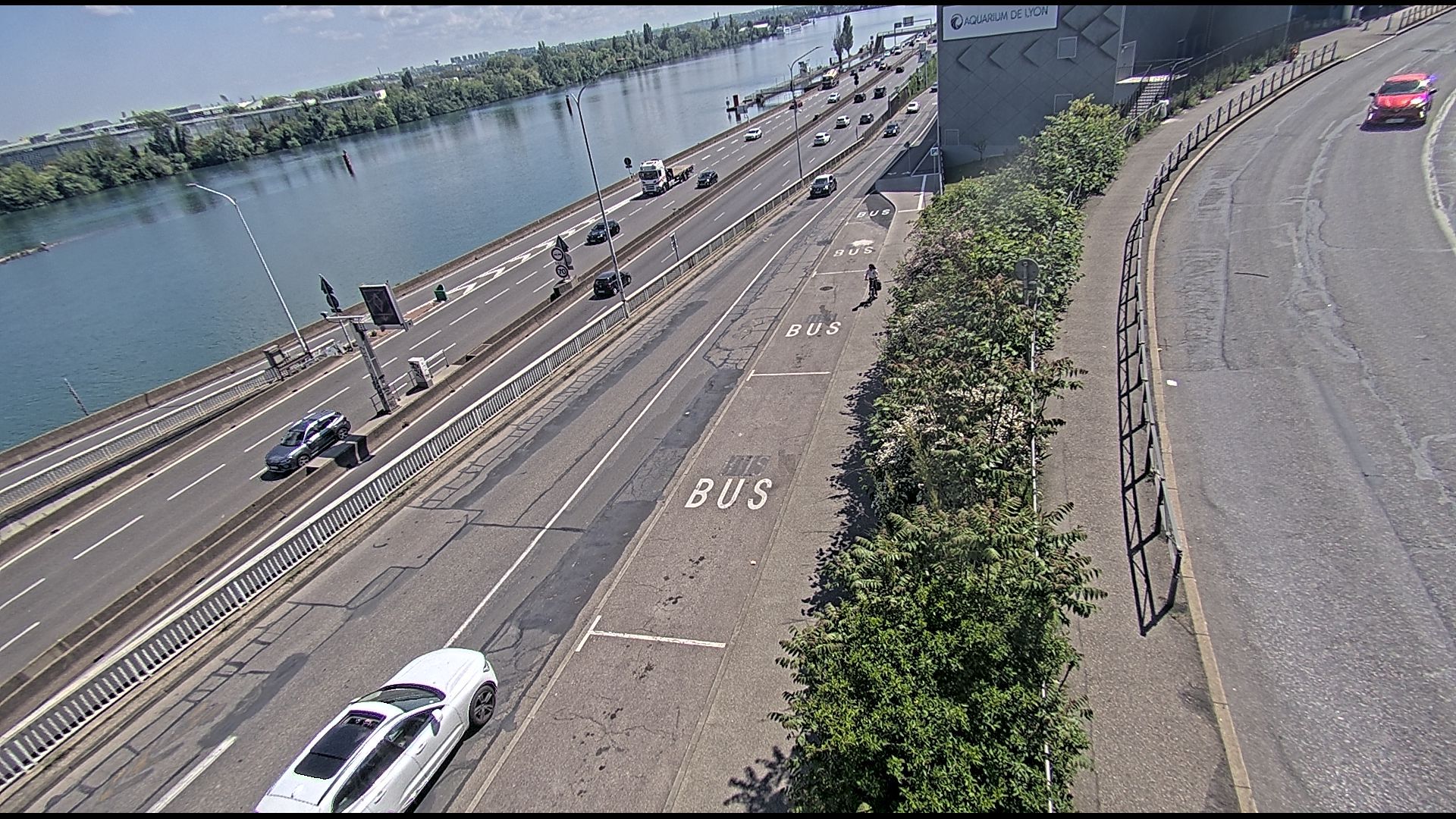 La Mulatière › Sud-est: Place du Général Leclerc