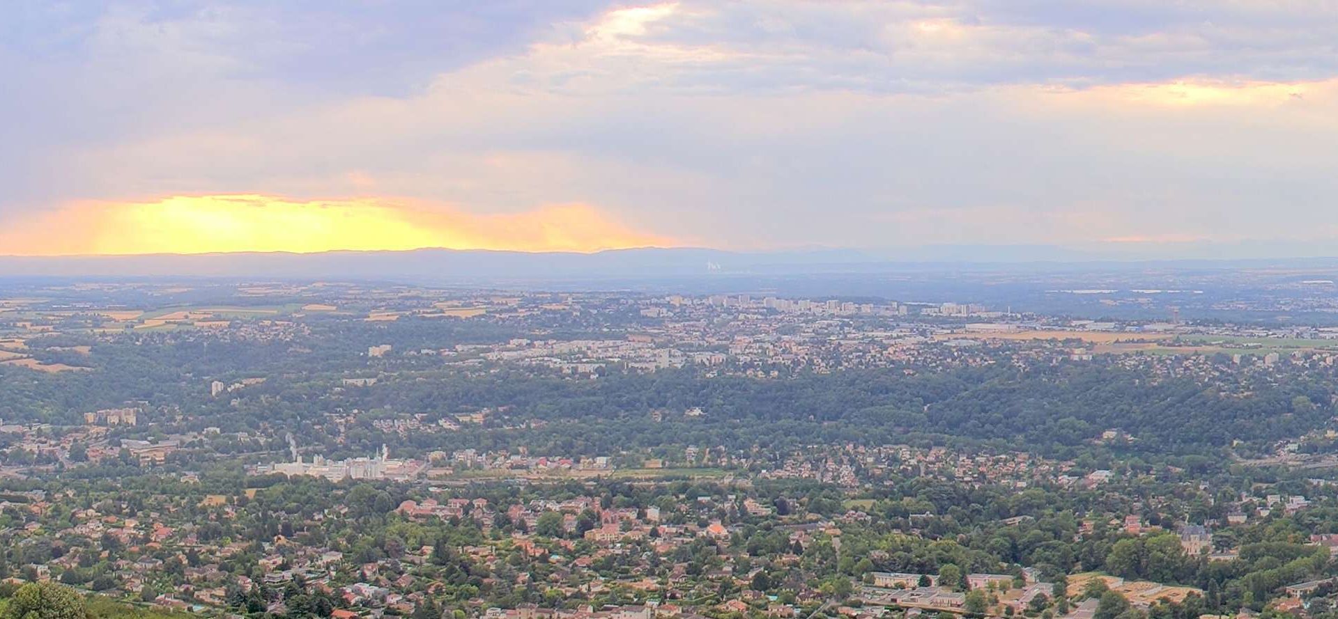 Saint-Cyr-au-Mont-d'Or › Est: Collonges-au-Mont-d'Or