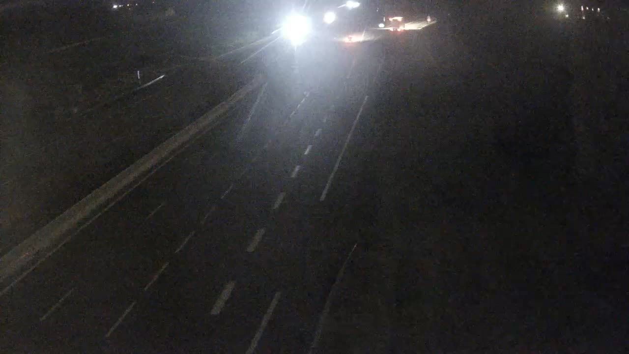 Châtenoy-le-Royal: Chalon-sur-Saône-Autoroute A6 en périphérie de Chalon sur Saône Nord, vue orientée vers Paris