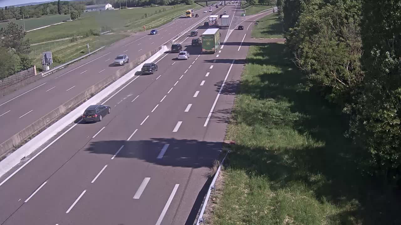 Châtenoy-le-Royal: Chalon-sur-Saône-Autoroute A6 en périphérie de Chalon sur Saône Nord, vue orientée vers Paris