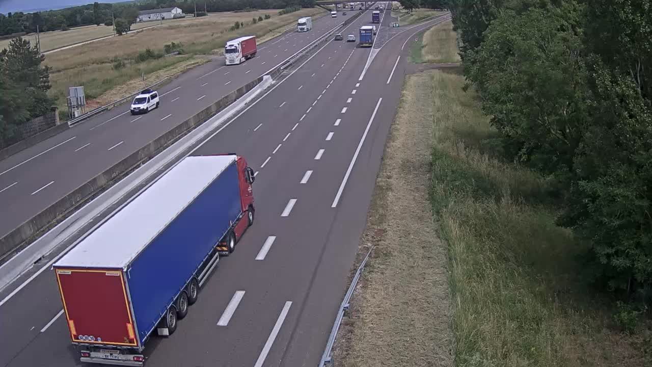 Châtenoy-le-Royal: Chalon-sur-Saône-Autoroute A6 en périphérie de Chalon sur Saône Nord, vue orientée vers Paris