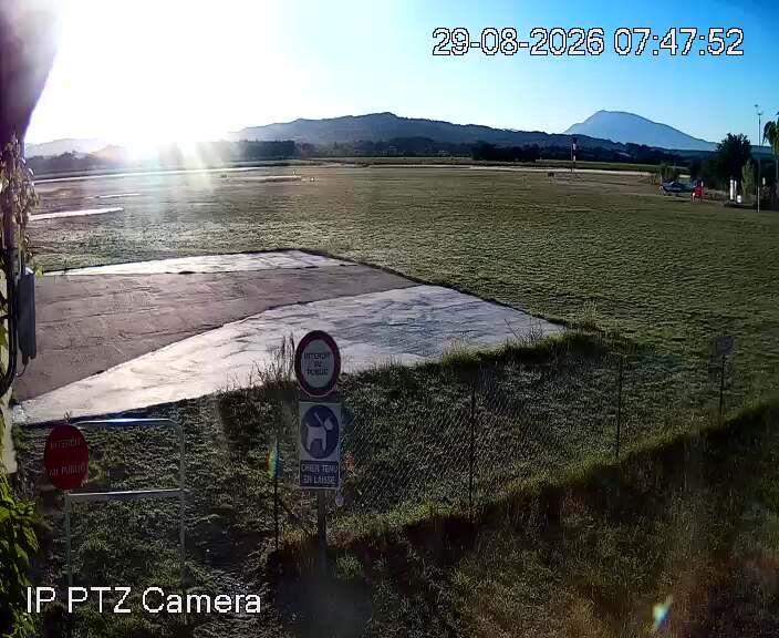 Visan › Sud-est: Valréas - Visan Airport