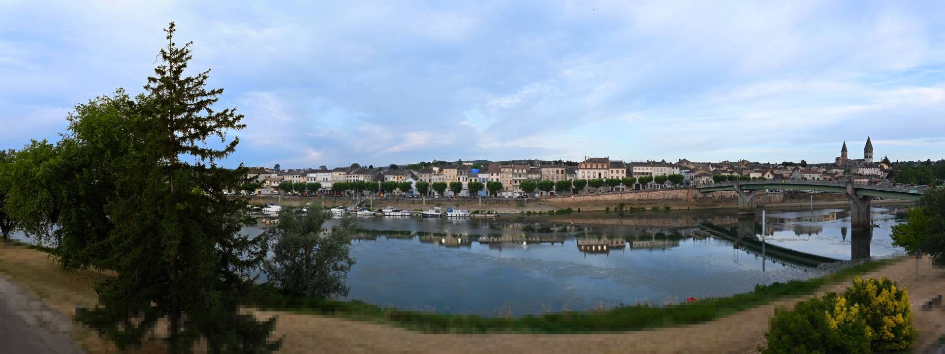 Tournus › Ouest: Abbaye Saint-Philibert de Tournus