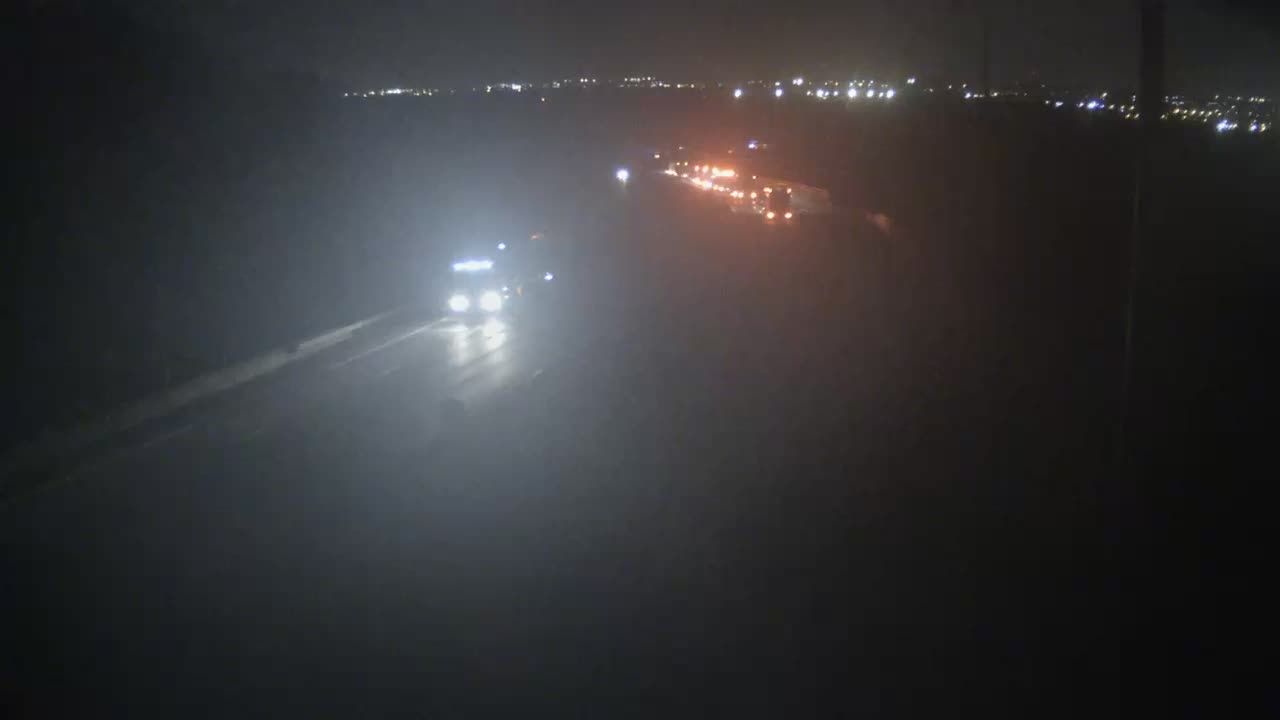 Neyron: Lyon-Autoroute A46 en périphérie de Lyon Nord et à proximité de la bifurcation A46/A42, vue orientée vers Lyon