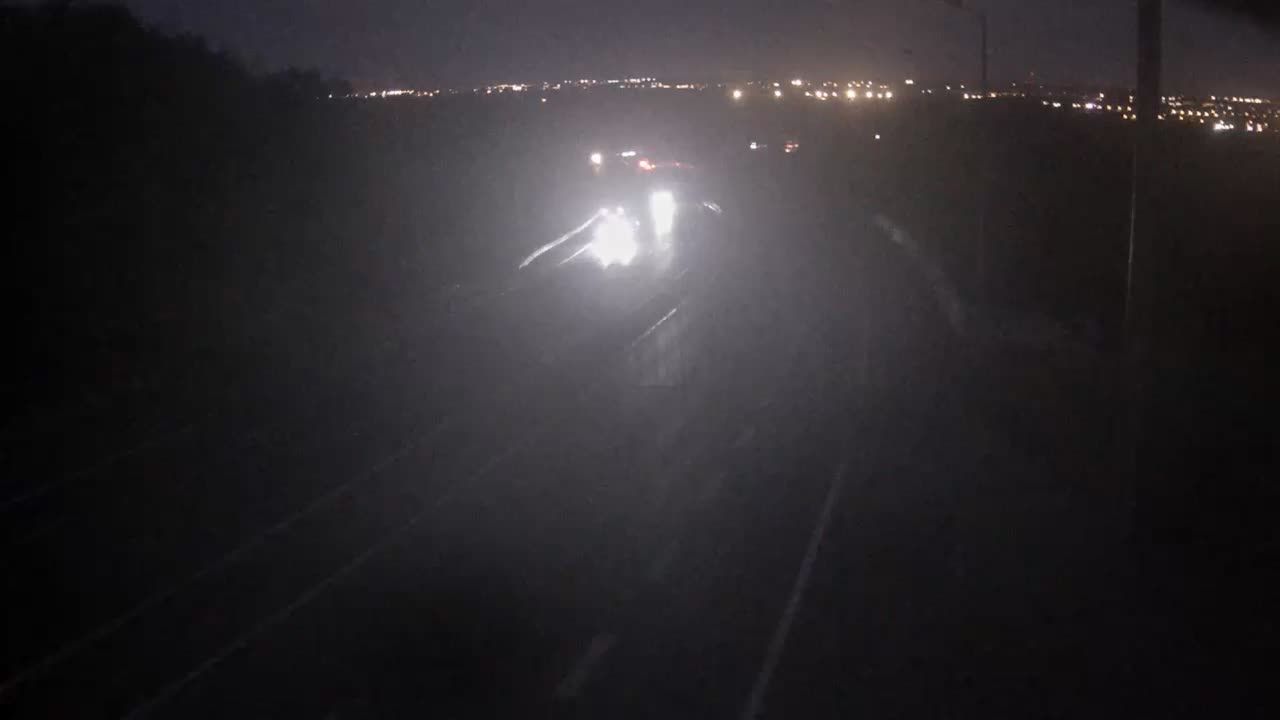 Neyron: Lyon-Autoroute A46 en périphérie de Lyon Nord et à proximité de la bifurcation A46/A42, vue orientée vers Lyon