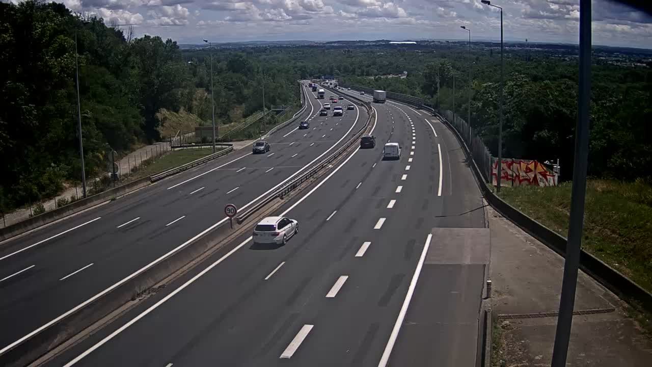 Neyron: Lyon-Autoroute A46 en périphérie de Lyon Nord et à proximité de la bifurcation A46/A42, vue orientée vers Lyon