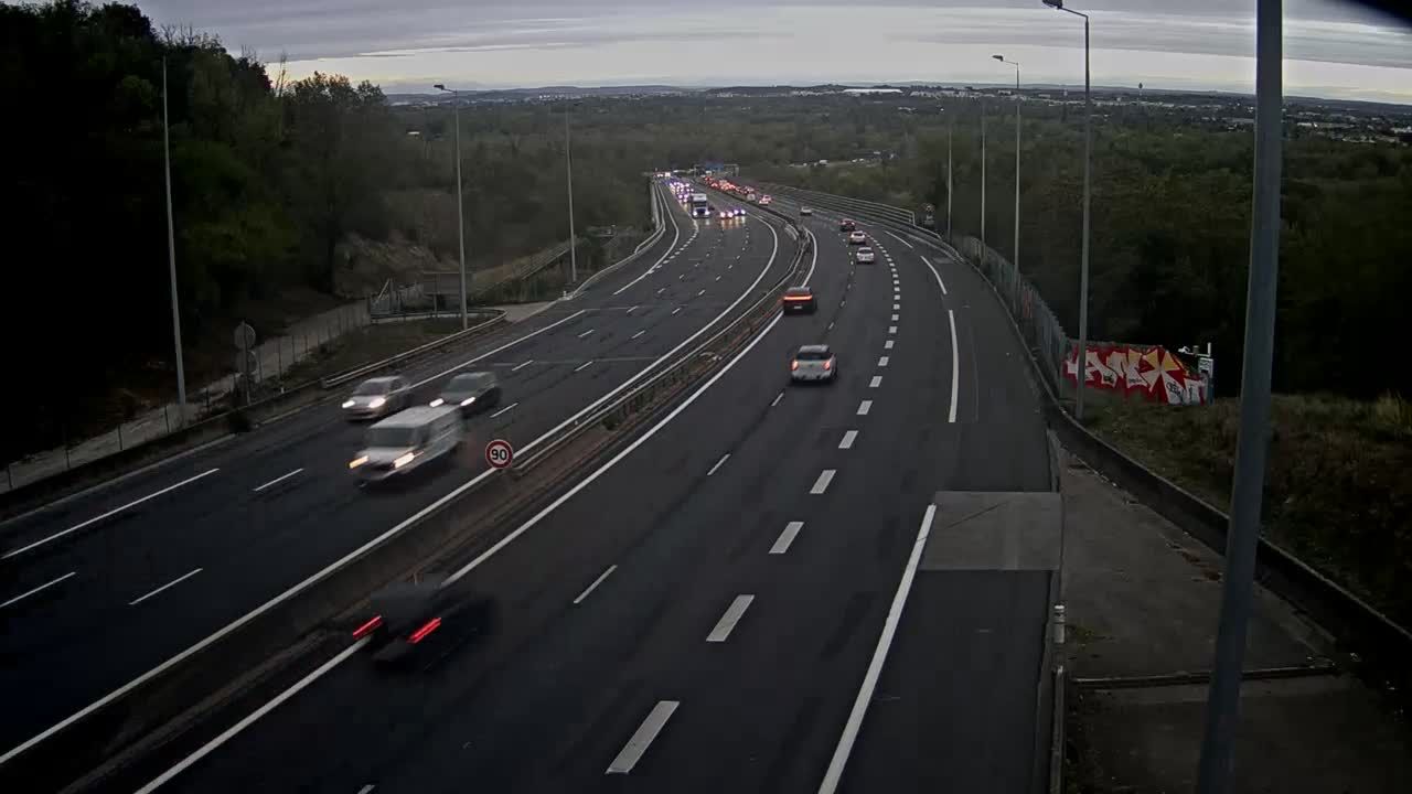 Rillieux-la-Pape: Périphérie de Lyon-Nord à proximité de la bifurcation A46/A42