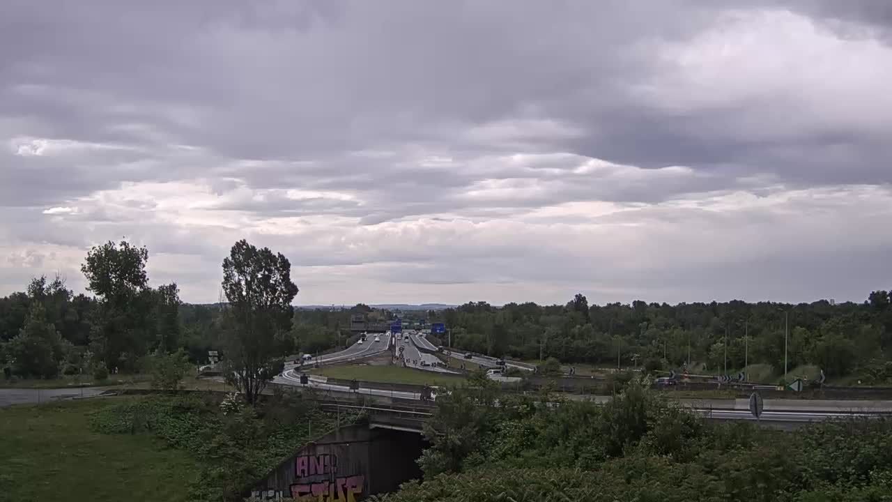 Neyron: Lyon-A42/A46 Autoroute A42 au Nord de Lyon vue orientée vers Lyon