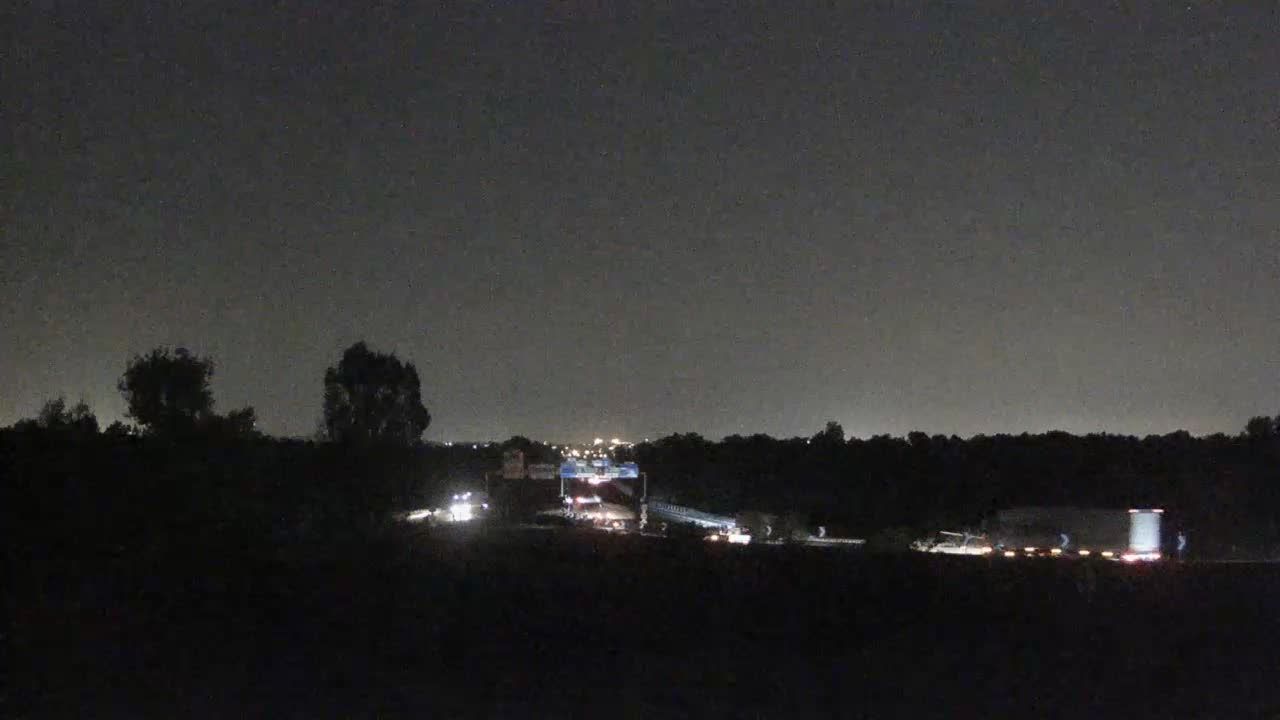 Neyron: Lyon-A42/A46 Autoroute A42 au Nord de Lyon vue orientée vers Lyon