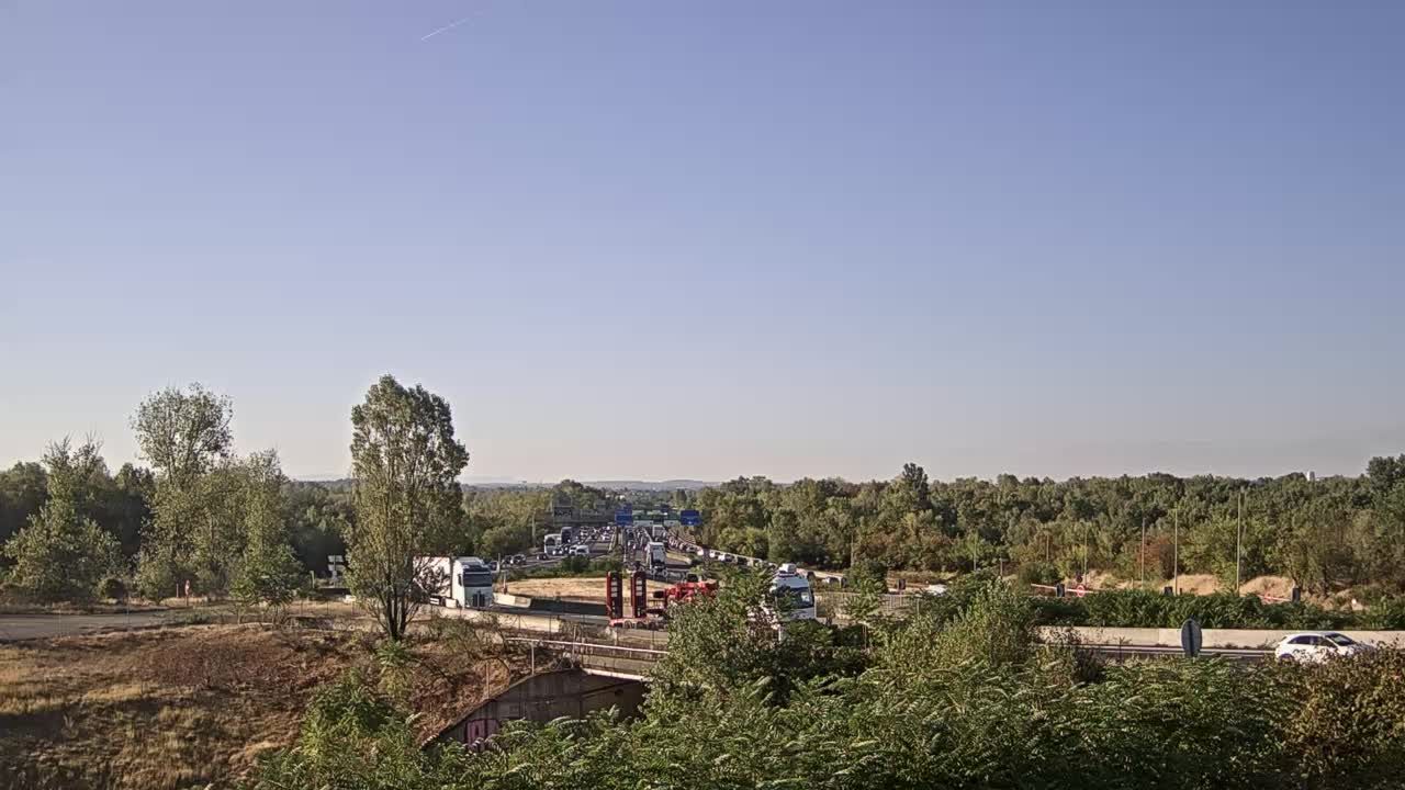 Neyron: Lyon-A42/A46 Autoroute A42 au Nord de Lyon vue orientée vers Lyon
