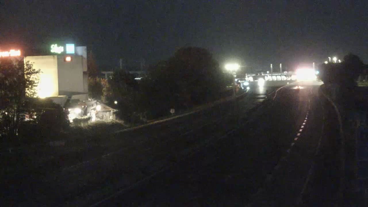 Beynost: Saint-Maurice-de - Péage de St Maurice de - sur l'A42, à l'est de Lyon, vue orientée vers Bourg en Bresse