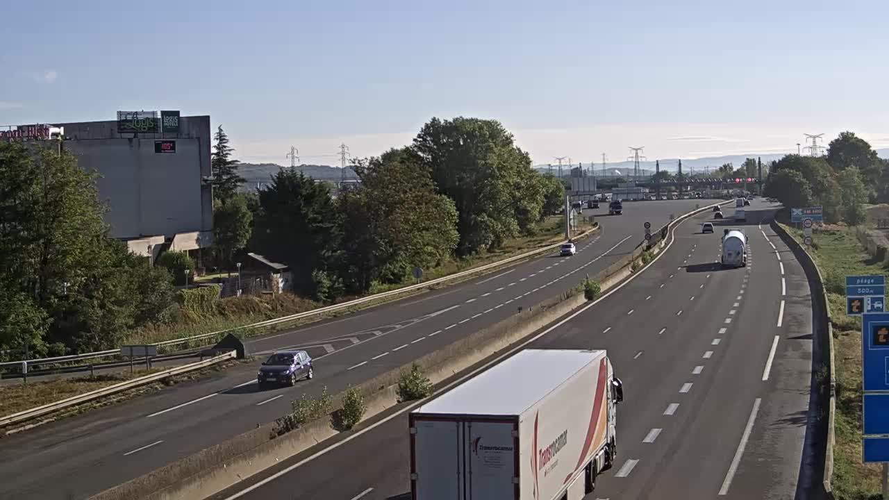 Beynost: Saint-Maurice-de - Péage de St Maurice de - sur l'A42, à l'est de Lyon, vue orientée vers Bourg en Bresse