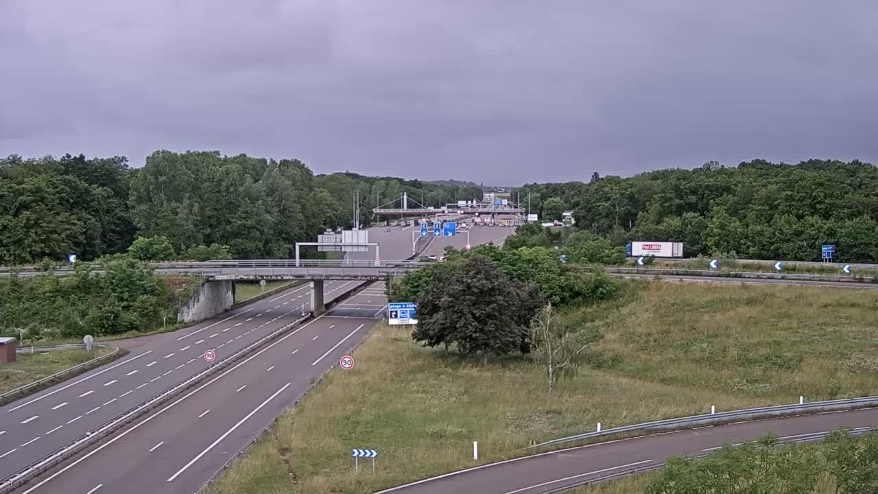 Neuilly-Crimolois: Dijon-Autoroute A39 en périphérie de Dijon Est et à proximité de la barrière de péage de Crimolois, vue orientée vers Dijon