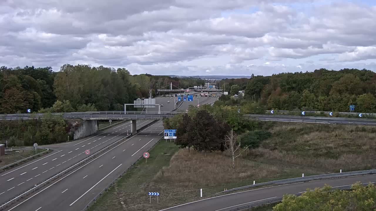 Neuilly-Crimolois › Nord-ouest: Gare de péage de Crimolois - L'Autoroute Verte
