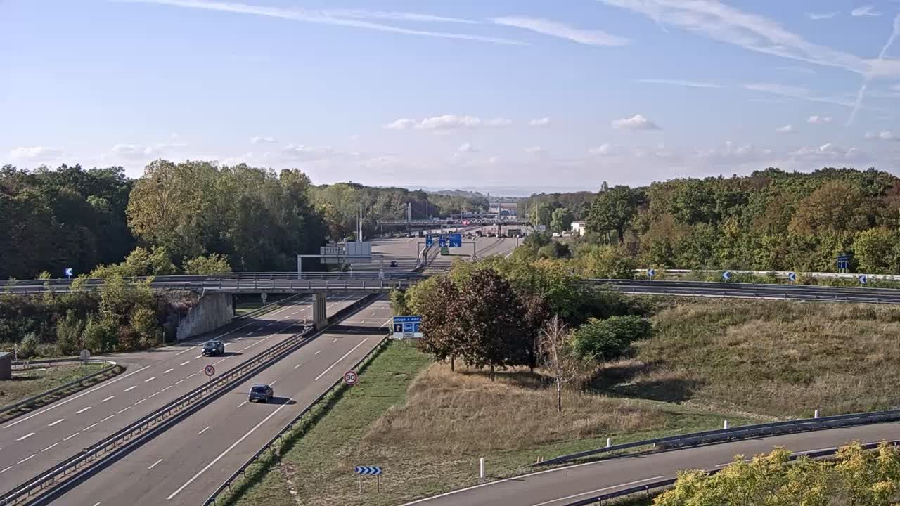 Neuilly-Crimolois › Nord-ouest: Gare de péage de Crimolois - L'Autoroute Verte