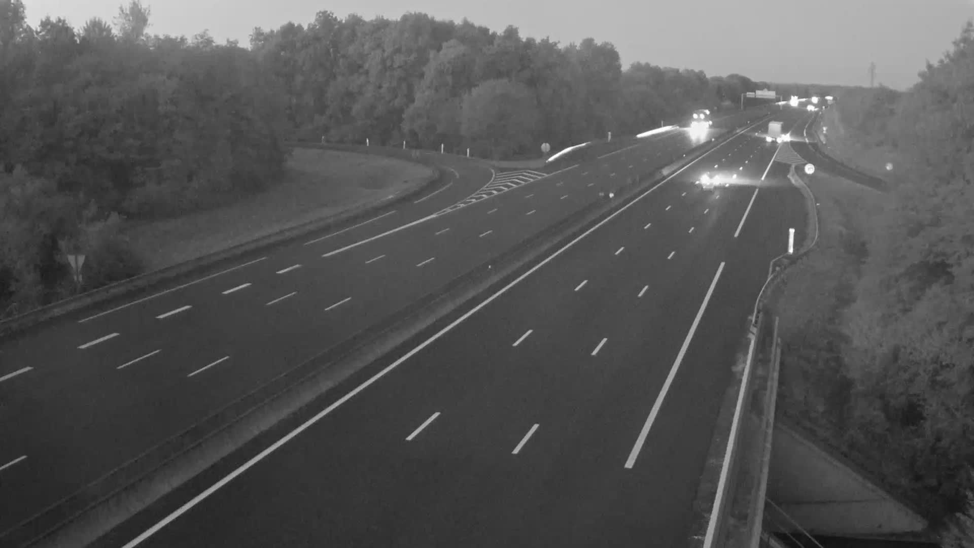 Tossiat › Sud: Autoroute des Titans