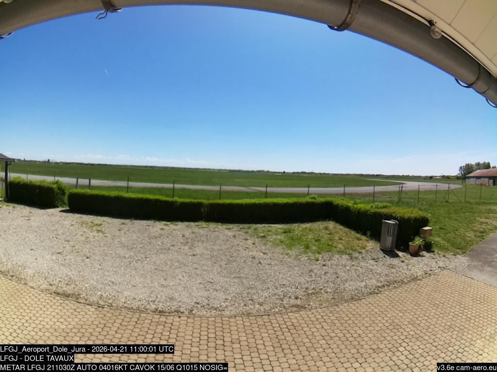 Tavaux › Sud: Aéroport de Dole-Jura