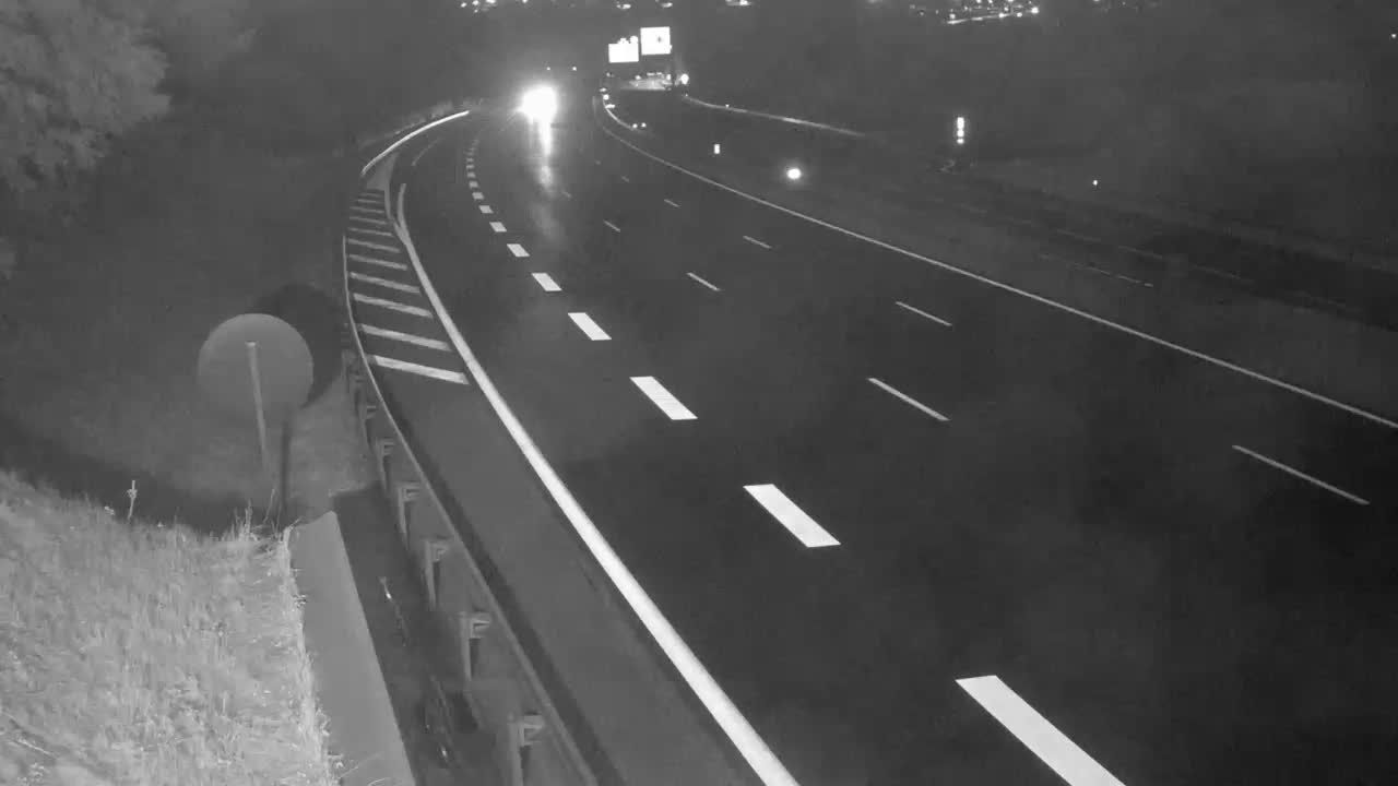 Ceignes: Nantua-A40 près de Nantua, Descente de Maillat, près d'Oyonnax et Nantua, vue orientée vers Mâcon