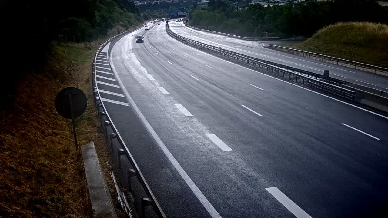 Ceignes: Nantua-A40 près de Nantua, Descente de Maillat, près d'Oyonnax et Nantua, vue orientée vers Mâcon