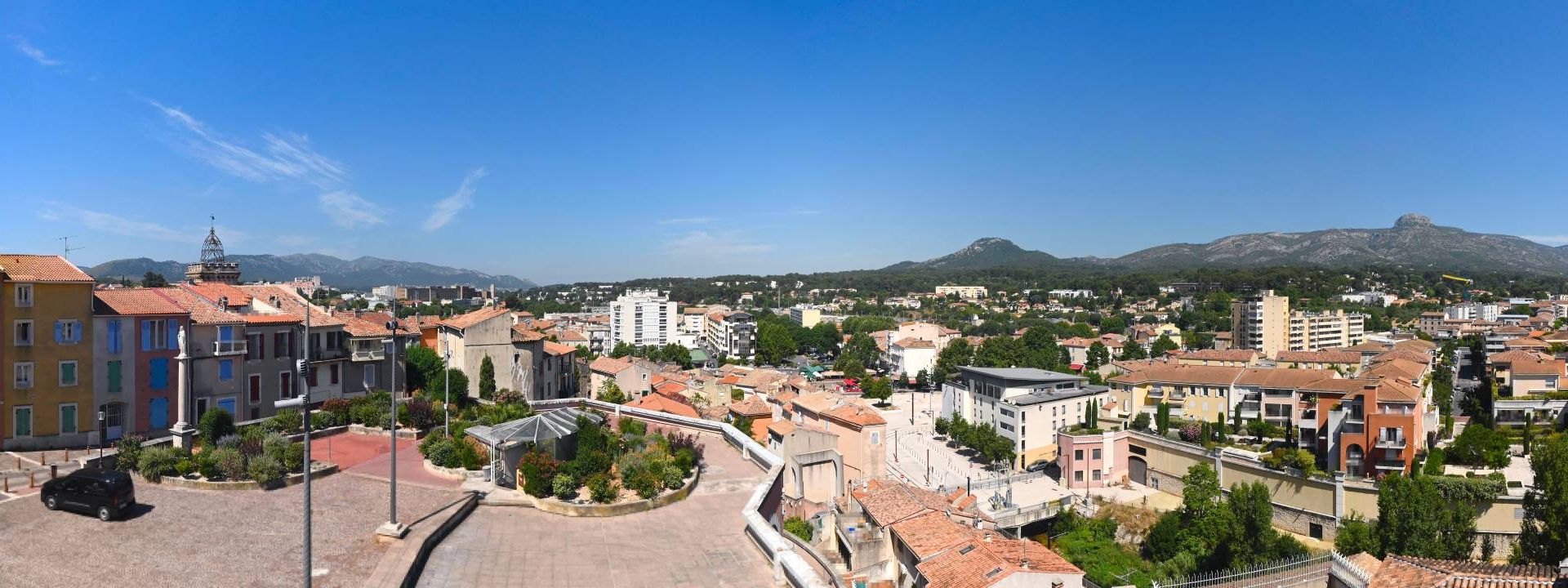 Aubagne: Place de l'Église