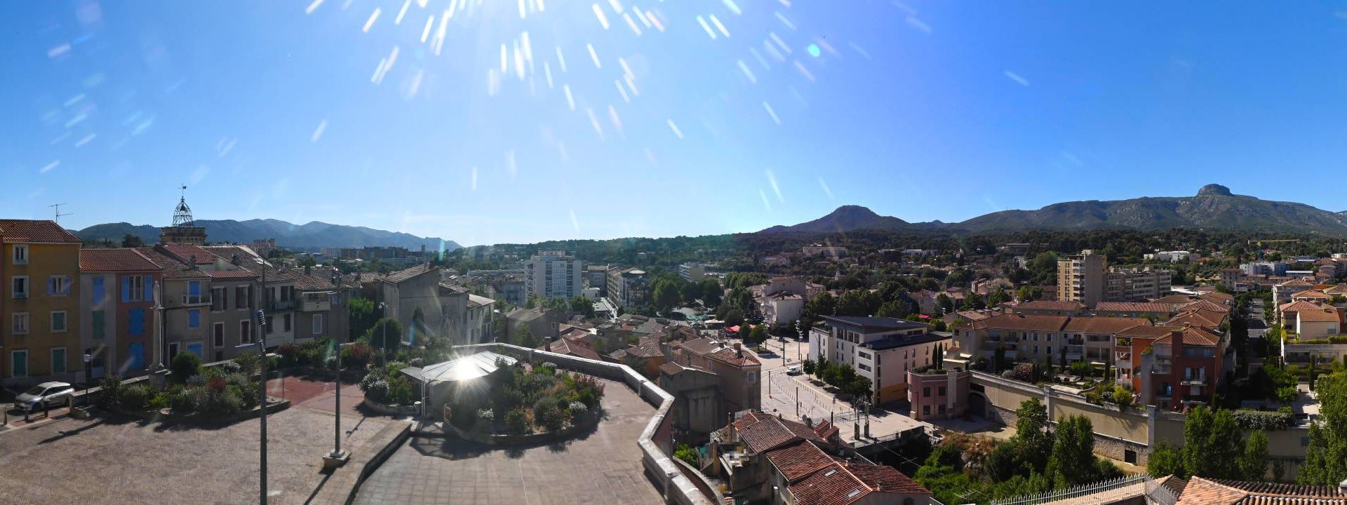 Aubagne: Place de l'Église