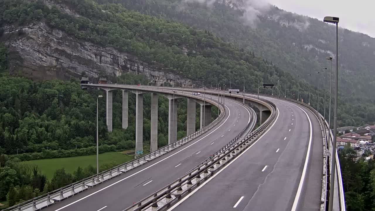 Nantua: A40 près de - Tunnel de Chamoise à proximité de - vue orientée vers Mâcon