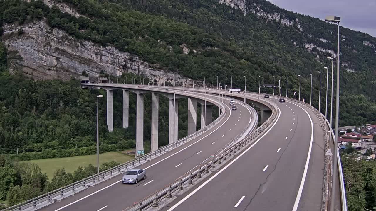 Nantua: A40 près de - Tunnel de Chamoise à proximité de - vue orientée vers Mâcon