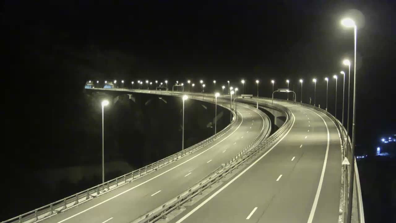Nantua: A40 près de - Tunnel de Chamoise à proximité de - vue orientée vers Mâcon