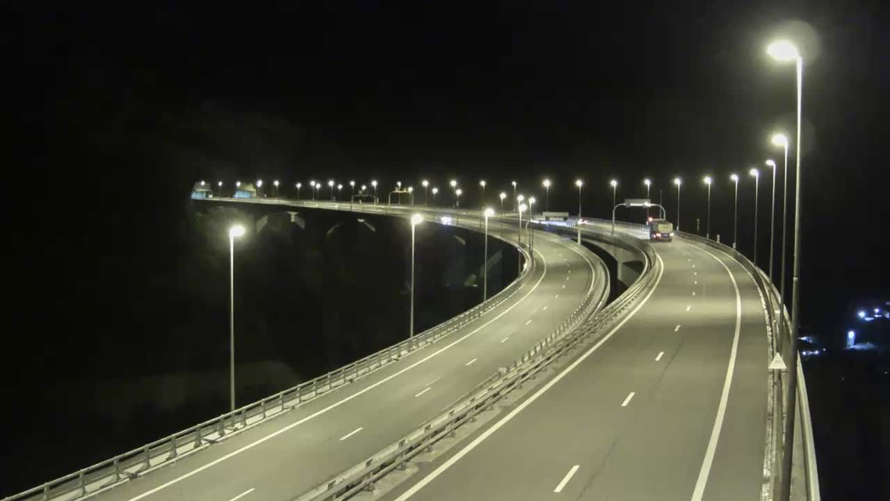 Nantua: A40 près de - Tunnel de Chamoise à proximité de - vue orientée vers Mâcon