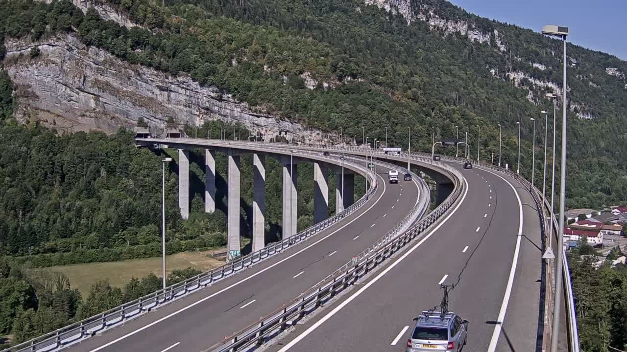 Nantua: A40 près de - Tunnel de Chamoise à proximité de - vue orientée vers Mâcon