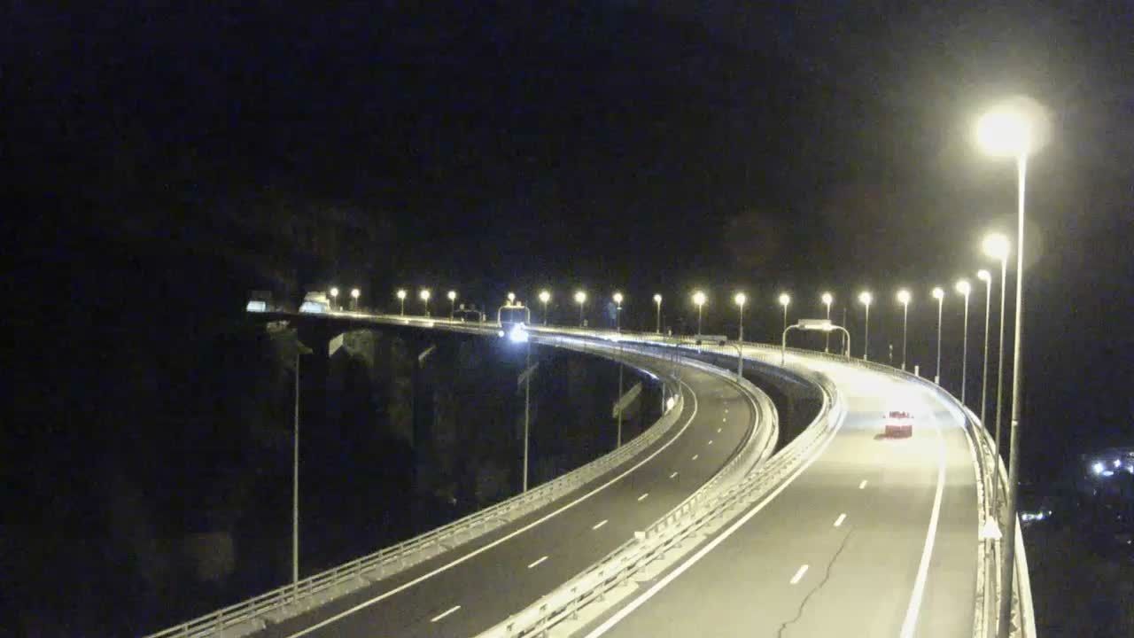 Nantua: A40 près de - Tunnel de Chamoise à proximité de - vue orientée vers Mâcon