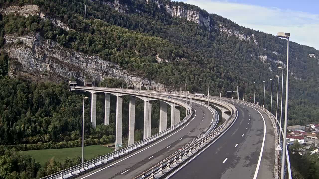 Nantua: A40 près de - Tunnel de Chamoise à proximité de - vue orientée vers Mâcon