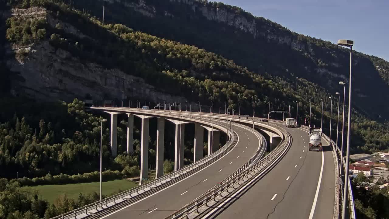 Nantua: A40 près de - Tunnel de Chamoise à proximité de - vue orientée vers Mâcon