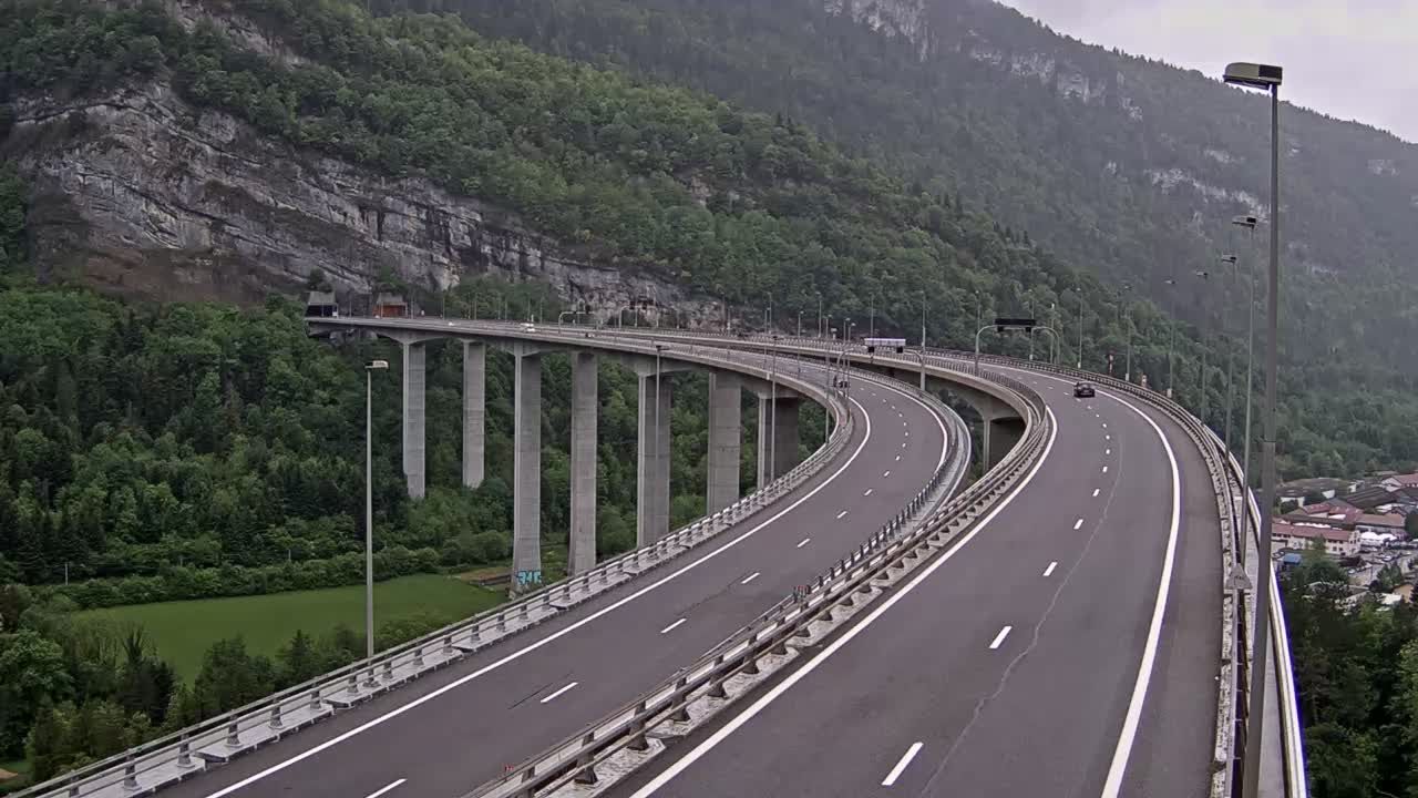 Nantua: Entrée du tunnel de Chamoise