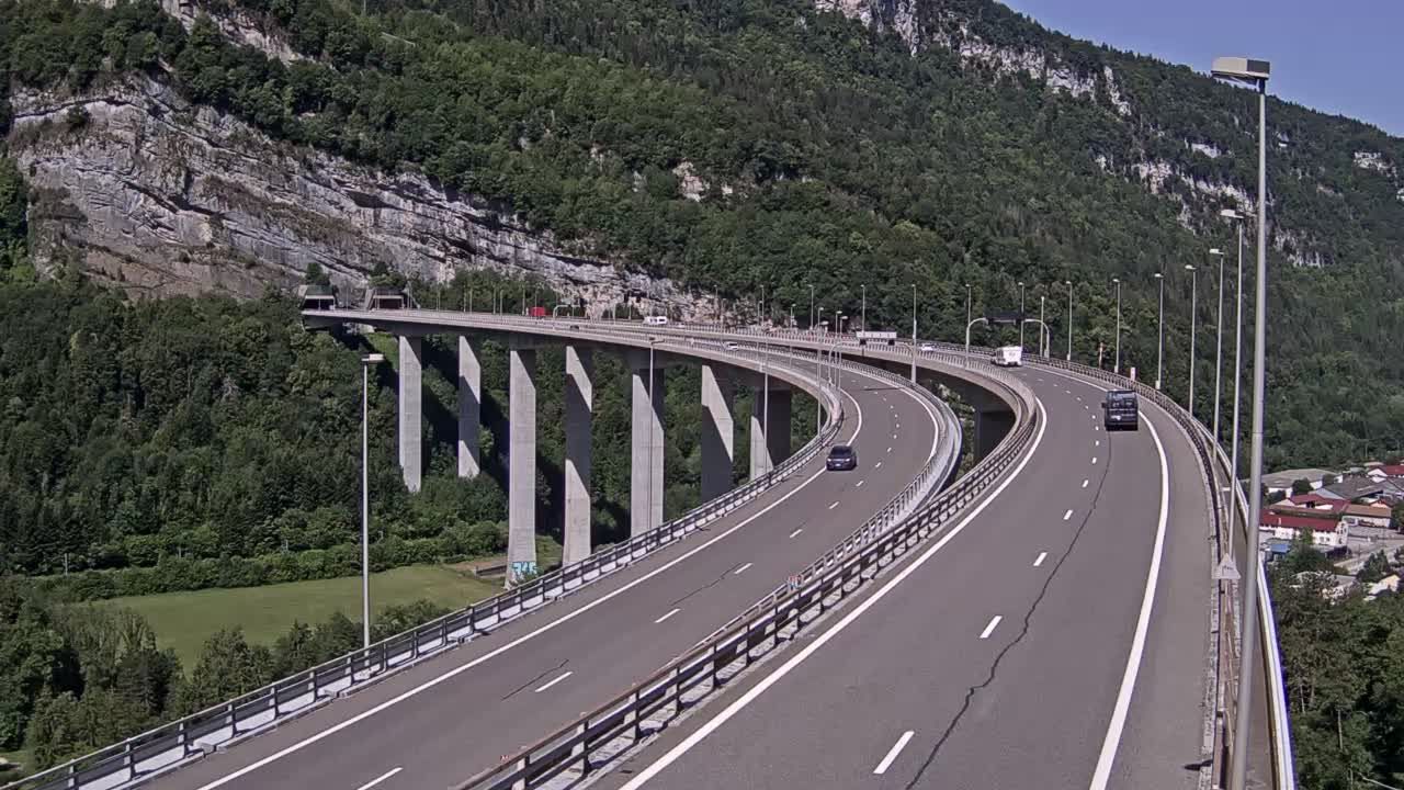 Nantua: Entrée du tunnel de Chamoise