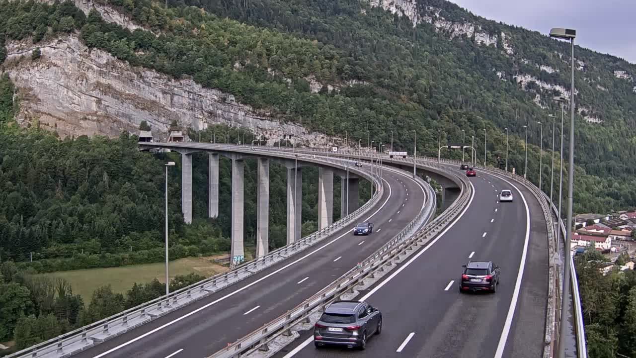 Nantua: Entrée du tunnel de Chamoise