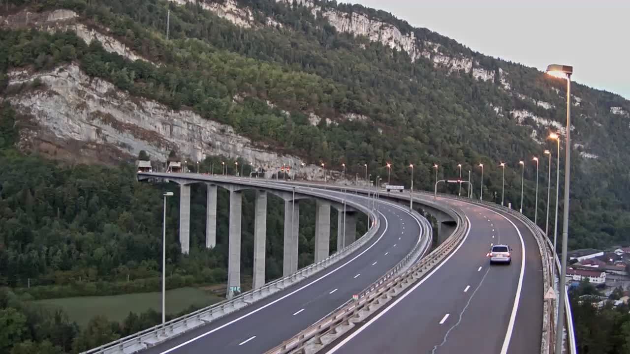 Nantua: Entrée du tunnel de Chamoise